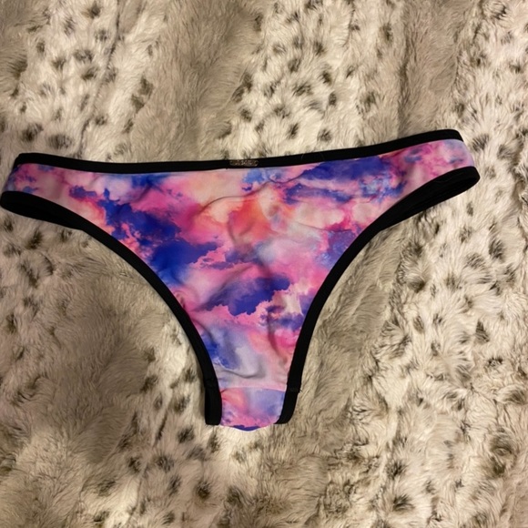 SMALL BATHING SUIT LOT - Picture 5 of 10